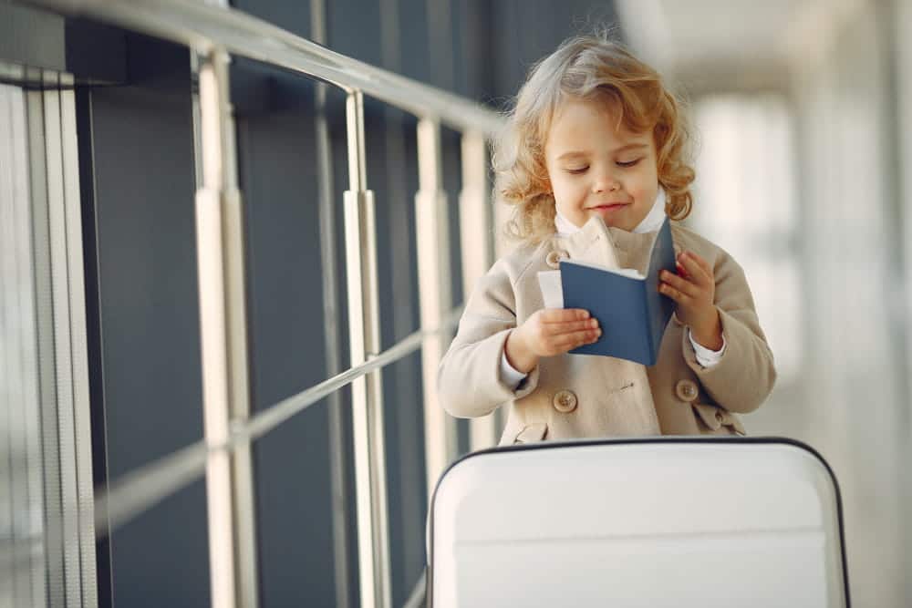 3 tips for taking your under 2's passport pic